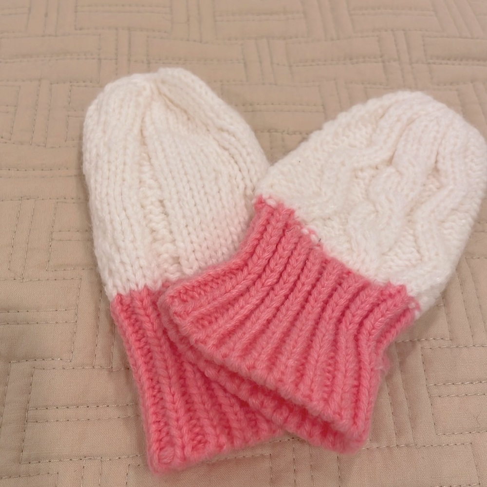 Toby NYC Infant Gloves - NWOT